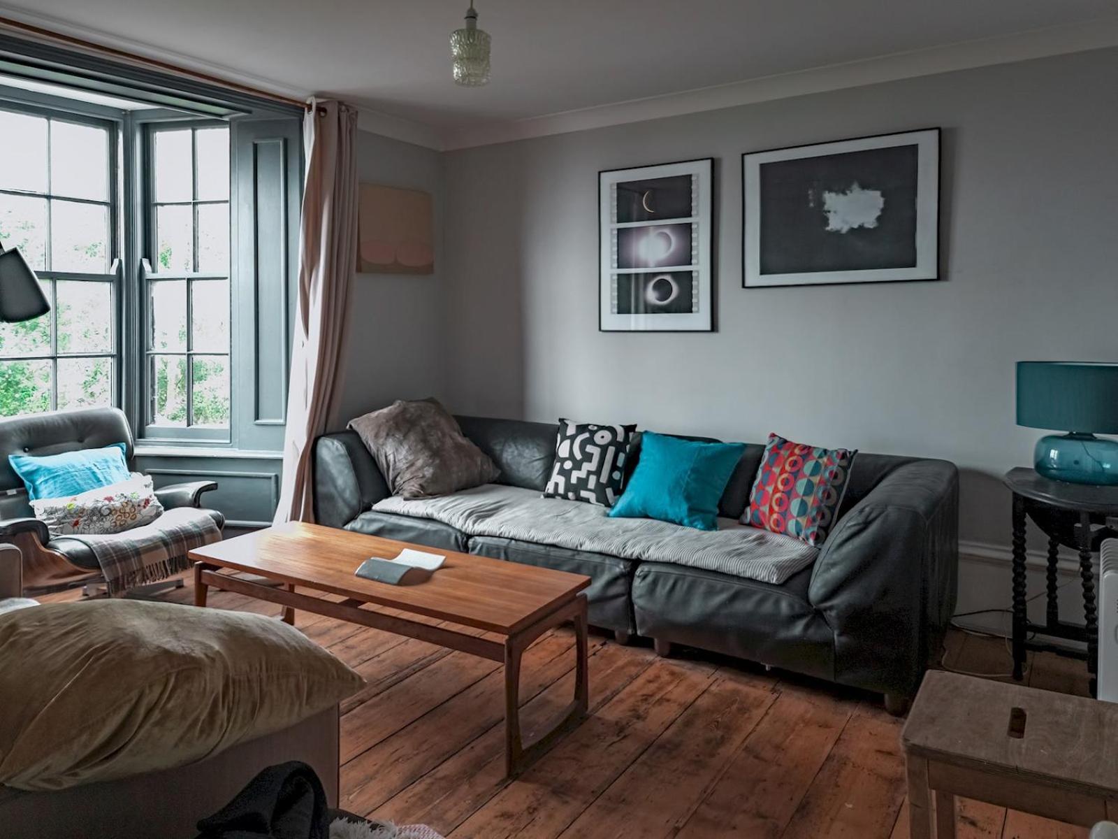 Apartment Delightful Spacious In Old Town Balcony Pass The Keys *